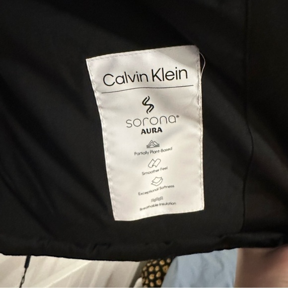 NWT Calvin Klein Hooded Satin Puffer Jacket, size L - Picture 10 of 15